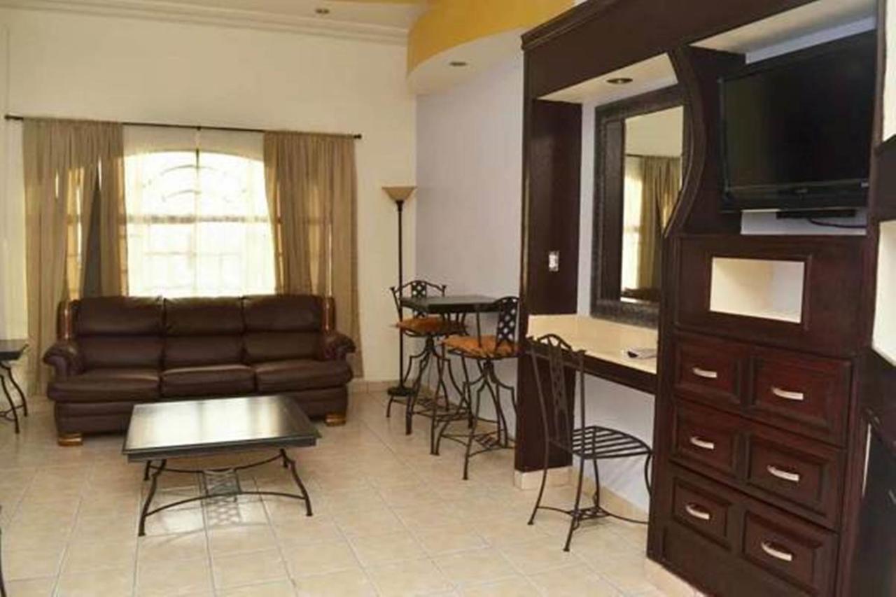 Maria Bonita Suites Agua Prieta Екстер'єр фото