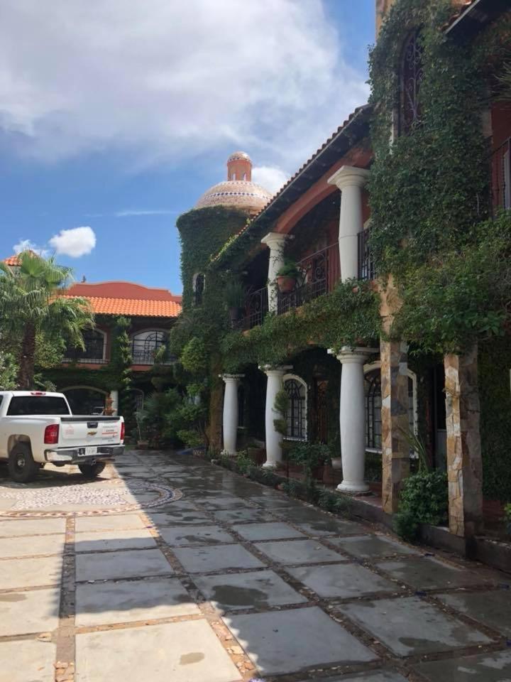 Maria Bonita Suites Agua Prieta Екстер'єр фото
